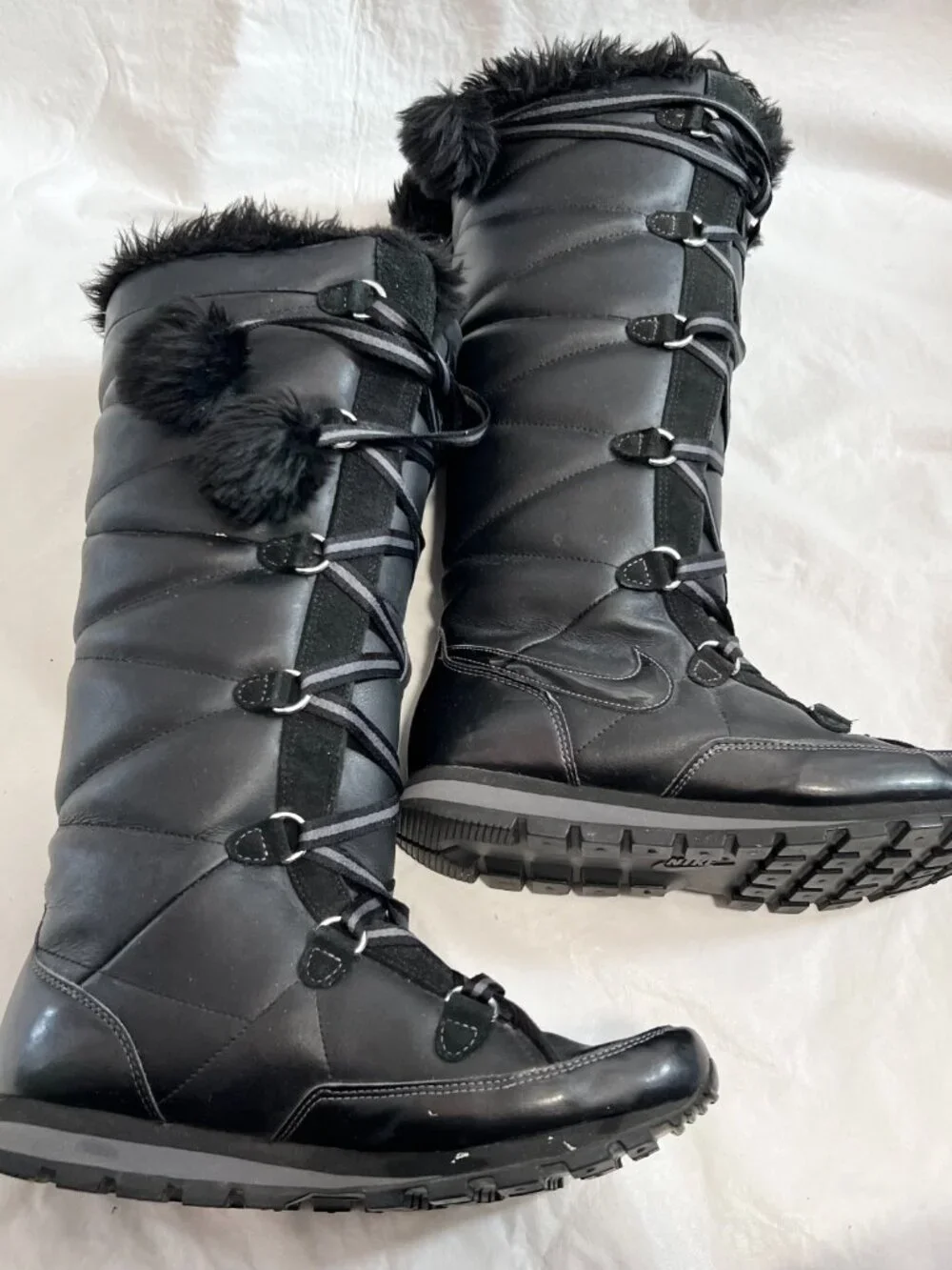 Nike Winter Hi 3 Premium Sneaker Boots black leather pom pom womens 7.5 tall